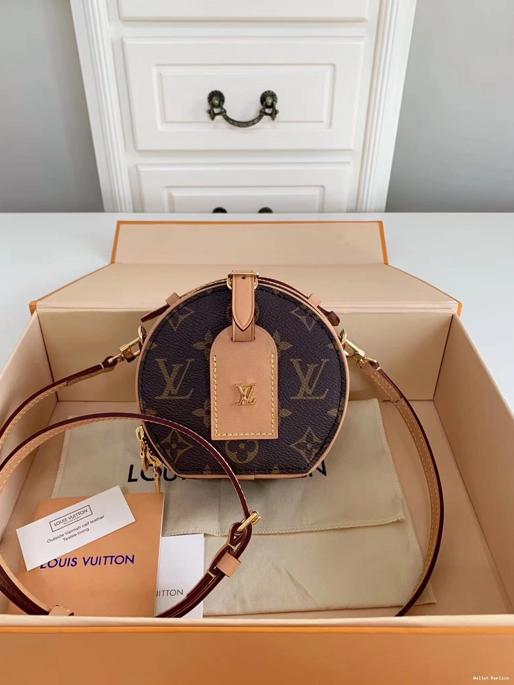 Affordable LOUIS MINI BOITE CHAPEAU VUITTON 0723